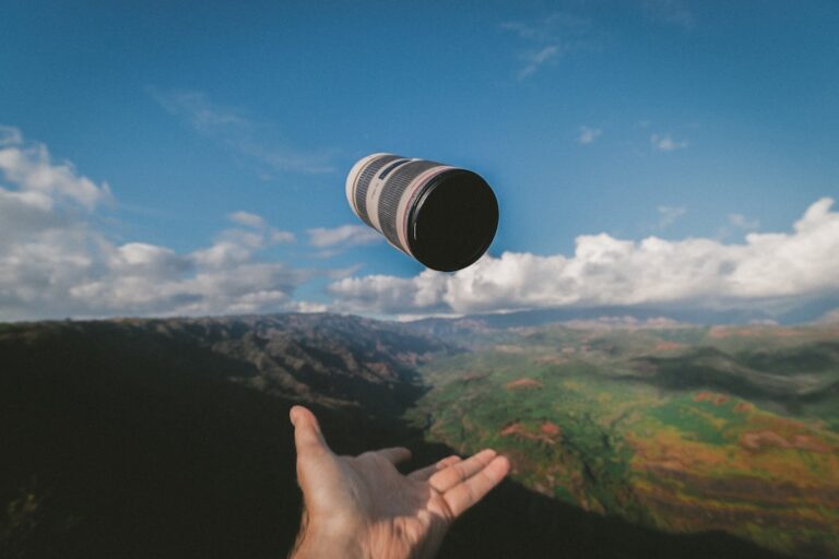 Photo mountains, flagpole